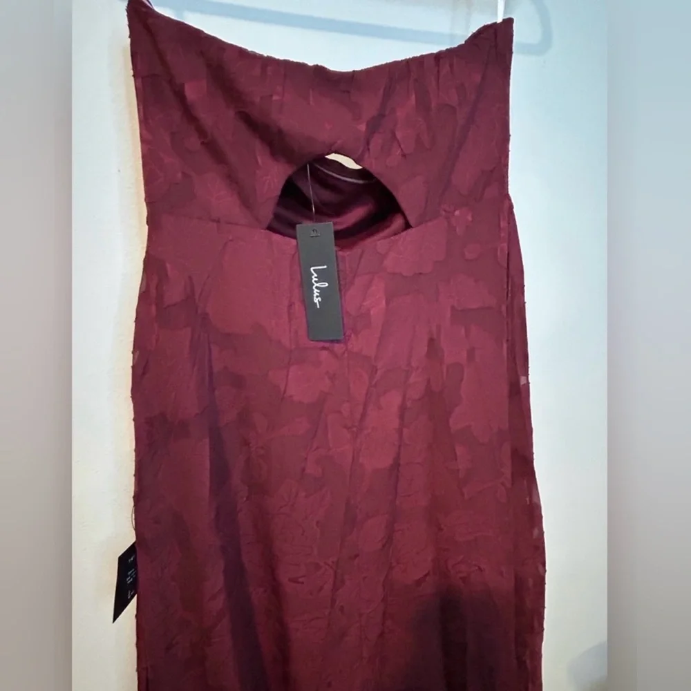Lulu's Burgundy Strapless Maxi Dress *NEVER WORN* - Picture 4 of 8